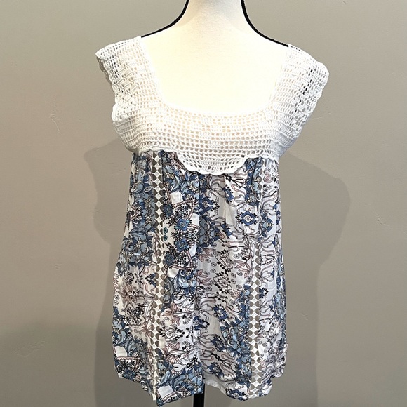 lovestitch Tops - NET🩵🤍Lovestitch White Crochet Top with Blue Floral Design